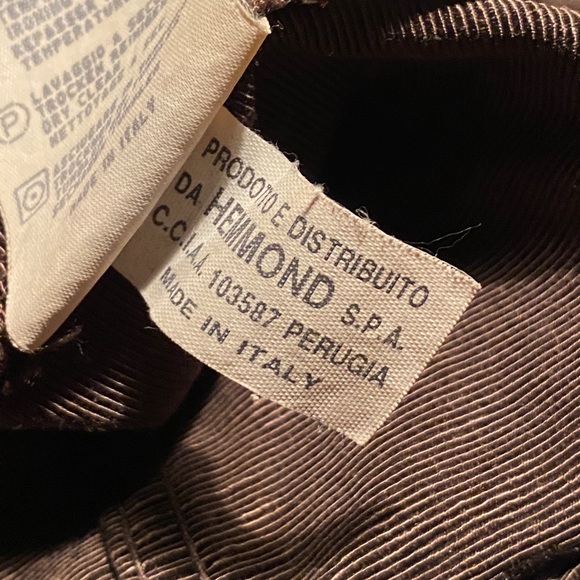 Authentic Vintage Valentino Cropped Jacket (Fits size 10-12) - Picture 11 of 16